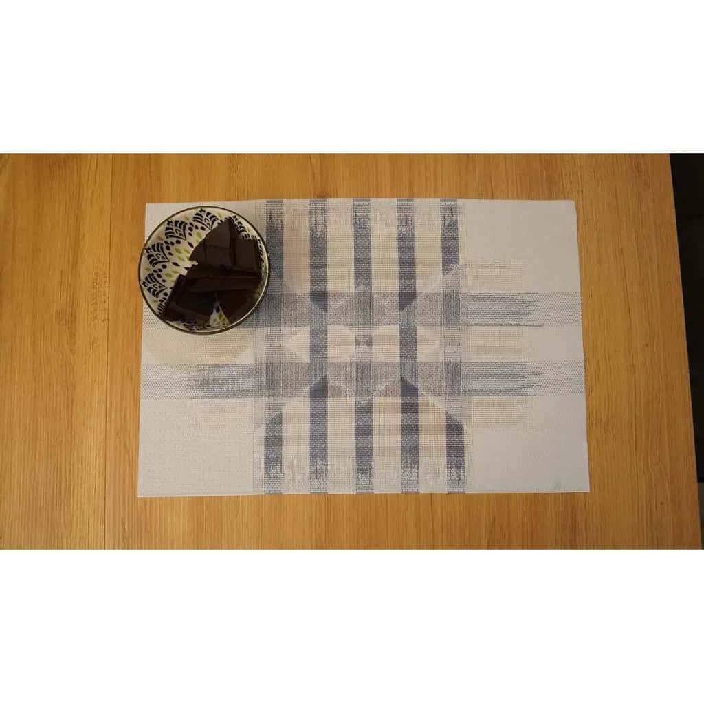 ברוש – סט 4 יחידות פלייסמנט – דגם 4